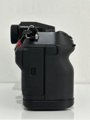 7. Right Side.jpg