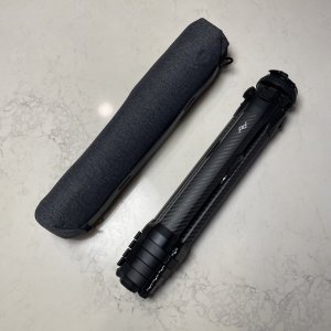 PEAK DESIGN Travel Tripod - Carbon Fiber 3.jpeg