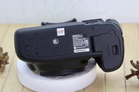 eos4.jpg