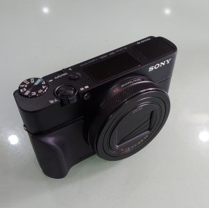 RX100-7-1.jpg