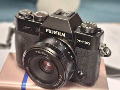 fujifilm_xt20_and_lenses_1711024735_9dcac465_progressive.jpg