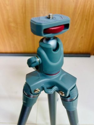 Tripod Head.jpg