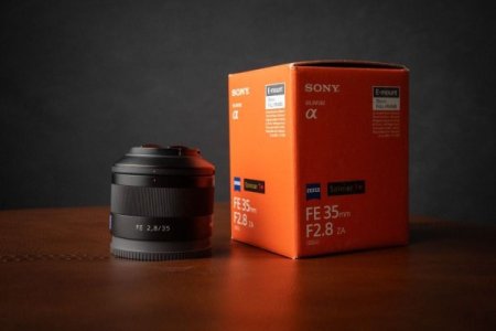 sony_zeiss_35mm_f28_lens_emoun_1724344058_aeb3903d_progressive.jpg