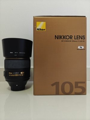 AFS 105 f1.4E.jpg
