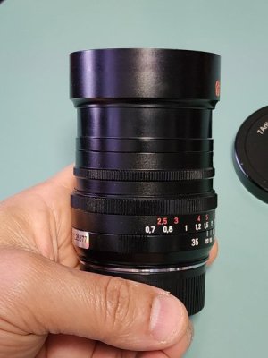 7artisans_35mm_f14_m_mount_por_1727858072_9f831709_progressive.jpg