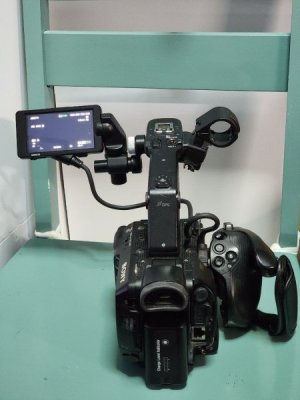 sony_fs5_mark_one_1870hr_usage_1732442043_24e16d66_progressive.jpg