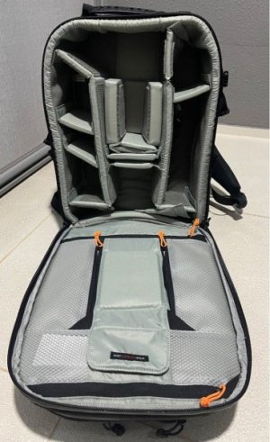 lowepro_vertex_200_aw_backpack_1733901515_1e4a3b1f_progressive.jpg