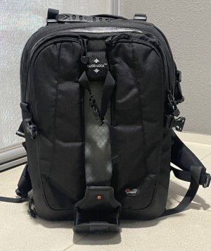 lowepro_vertex_200_aw_backpack_1733901515_c21f24ed_progressive.jpg
