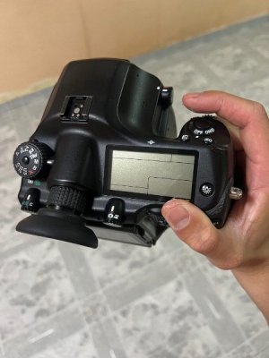 pentax_645z_medium_format_body_1735200726_c4509331_progressive.jpg