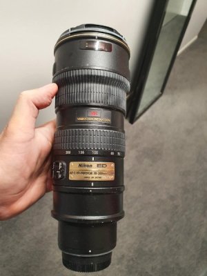 Nikon1.jpg