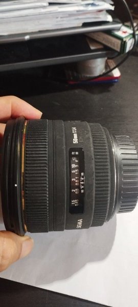 sigma_ex_50mm_f14_lens_for_can_1754791670_5a6a4a3a_progressive.jpg