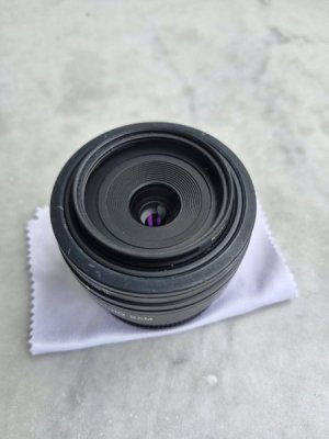 Sony DT 30mm f2.8 Macro SAM Lens_1.jpg