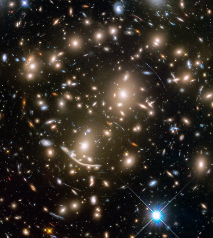 gravitational-lensing-719x800.jpg