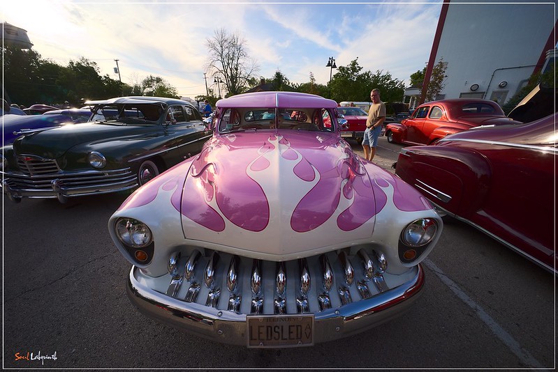 15457232562_3aa142a5cc_c.jpg