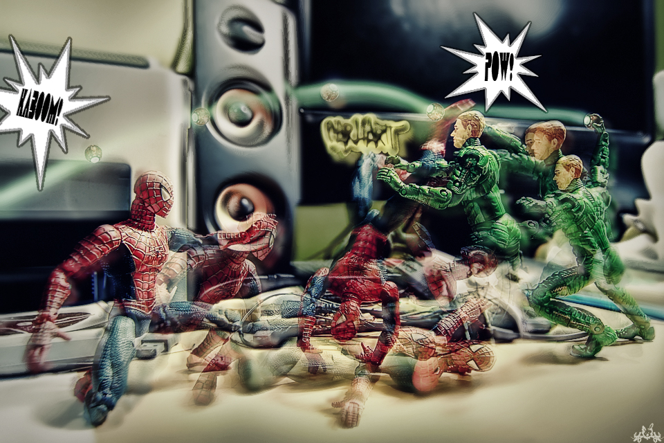 Spidey_Versus_GreenGoblin_by_Draken413o.jpg