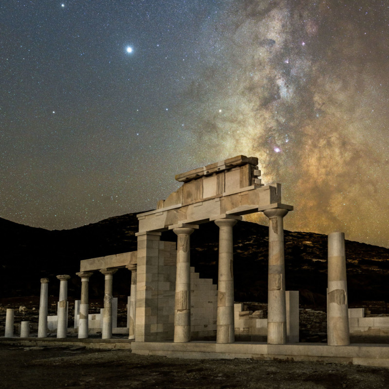 Above-the-Apollo-Temple-copy-800x800.jpg