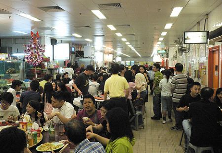 Hong_Kong_market_restaurant.jpg