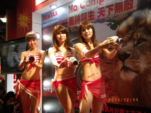 20101211PentaxShowGirl.jpg