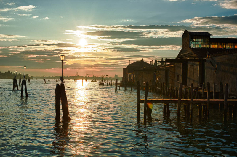 venice-at-dawn-2-800x533.jpg