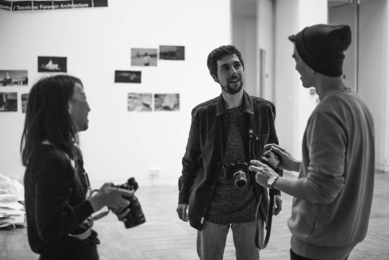 david-with-two-students-in-the-university-800x535.jpg