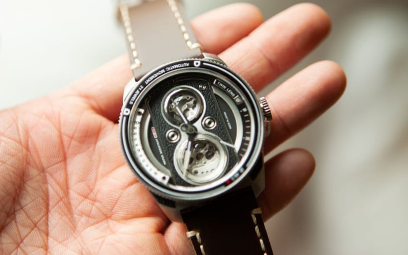 watchheldfront-800x500.jpg