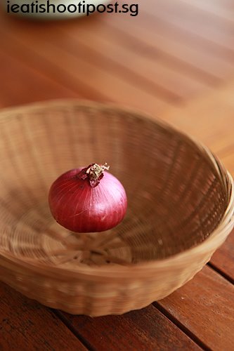 Onion+floating.jpg