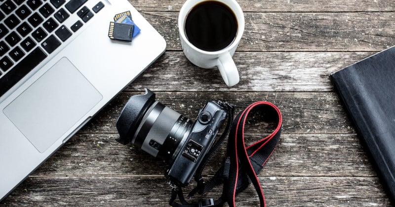 visual-tech-trends-camera-on-desk-800x420.jpg