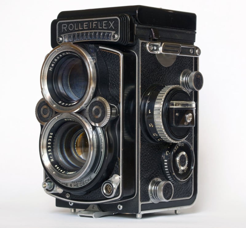rollei-800x739.jpg