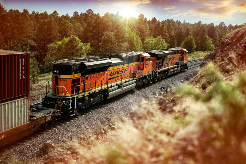 Canon 1D photo of a train