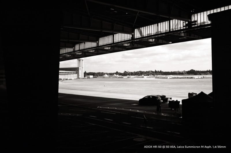ADOX-HR-50_Flughafen-Tempelhof-800x533.jpg