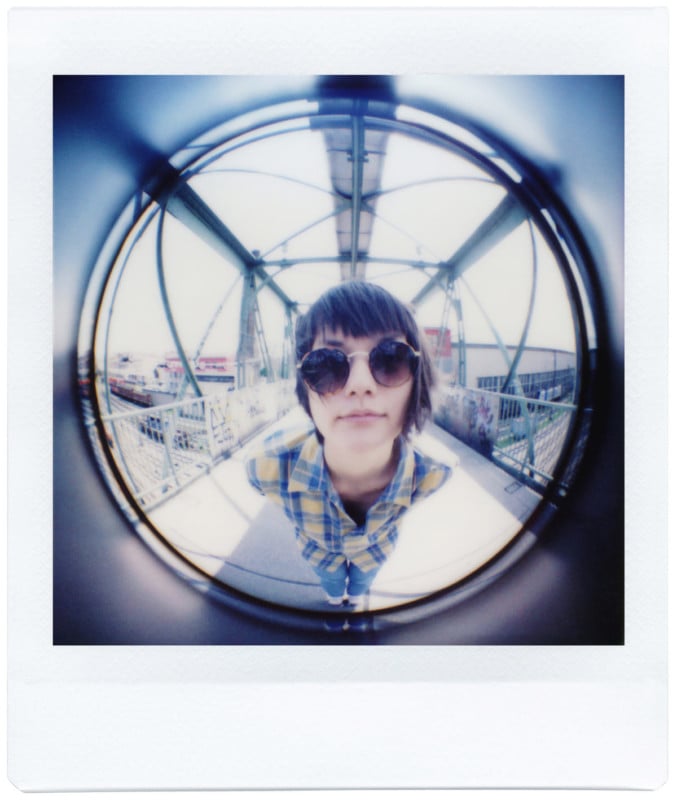 Diana-Instant-Square_Rob-Detoyato_20mm-FE-677x800.jpg