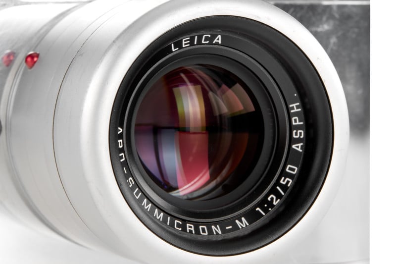 Jony-ive-designed-lecia-prototype-5-800x533.jpeg