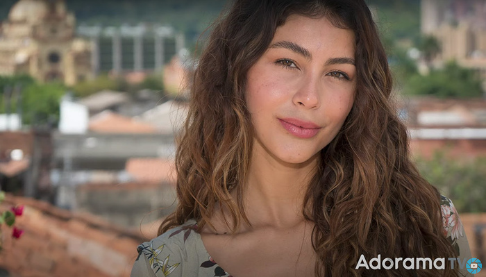 Why a Flash Can Improve Your Portraits in Sunlight