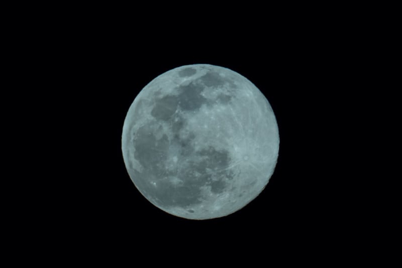 Full-Moon-Shot-on-Sony-Alpha-1-800x533.jpg