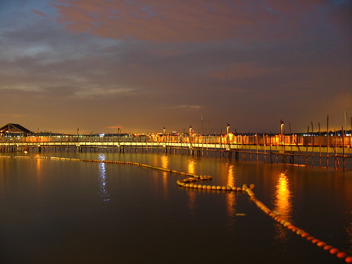 133522937_c13927ab4d.jpg