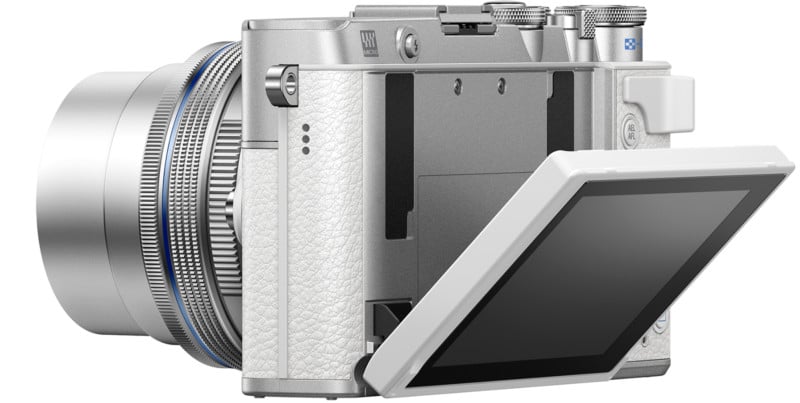 C28_E-P7_WHT_Backleft03_1442EZ_SLV_LCD-HI-800x403.jpg