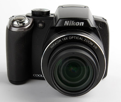 Nikon_p80_front.jpg