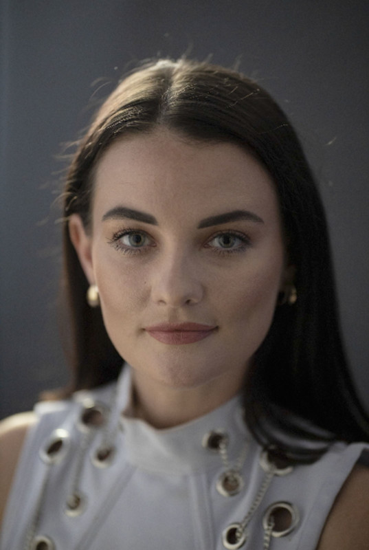 WindowLightPortraits_36-537x800.jpg