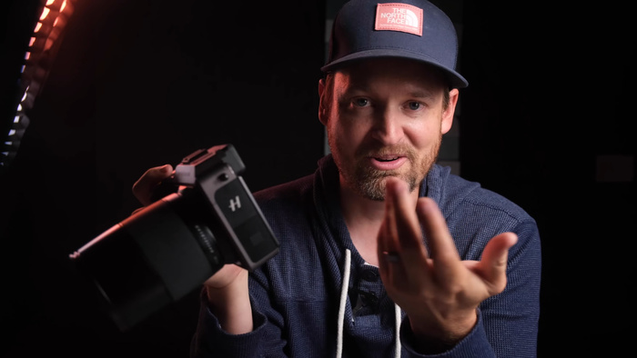 Which is the Best 'Budget' Medium Format Camera: Fujifilm GFX 50R or Hasselblad X1D II 50C?