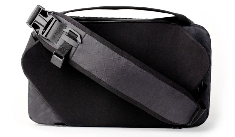moment-retail-10L-sling-02-800x467.jpg