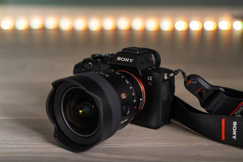 sony14mmf18-30-800x533.jpg