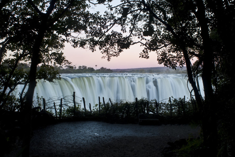 ZimbabweVictoriaFalls-aperture-tours-800x535.jpg