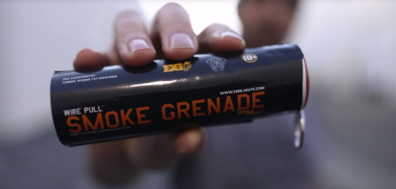 1-smoke-bomb-photography-800x383.jpg