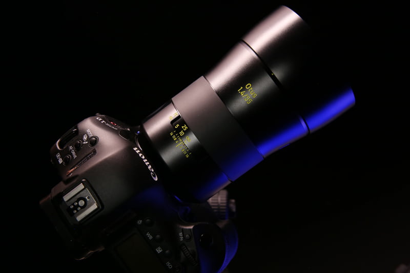 Zeiss-Otus-1Dc.jpg