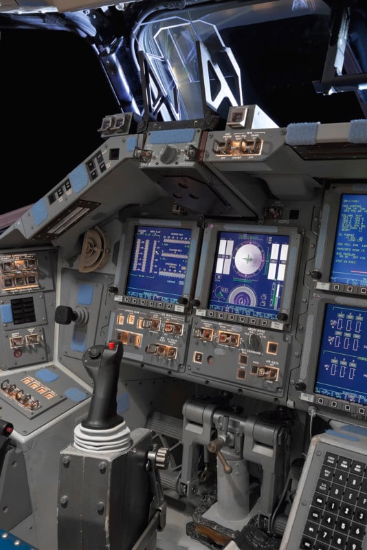 Endeavour-Comander-Console-534x800.jpg