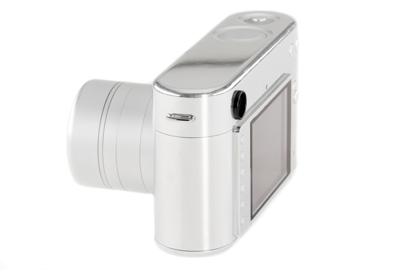 Jony-ive-designed-lecia-prototype-1-800x533.jpeg