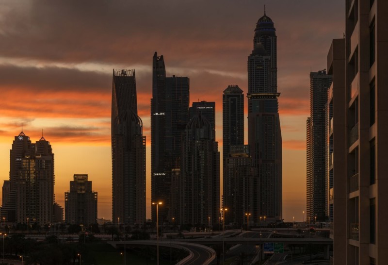 DubaiMarinaduringgoldenhour-800x546.jpg