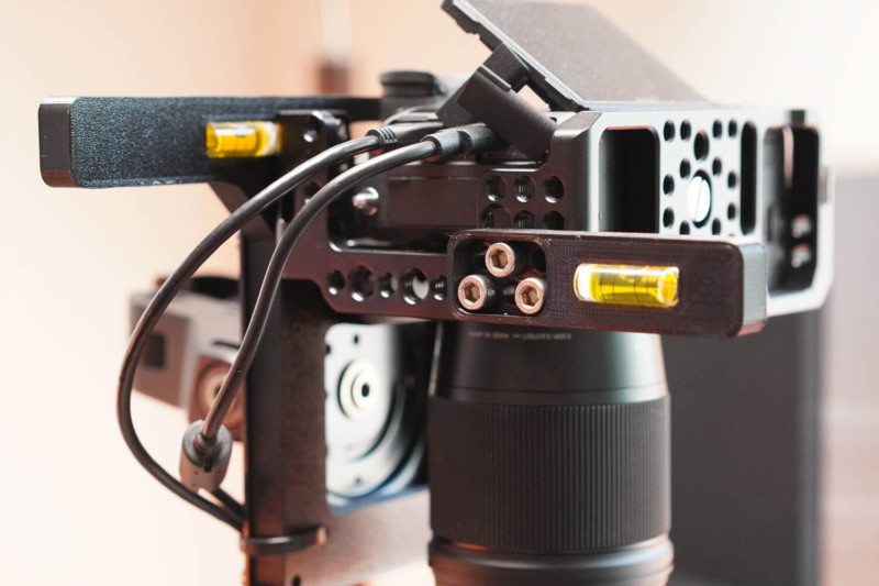 monitor-arm-camera-rig-4-800x533.jpg