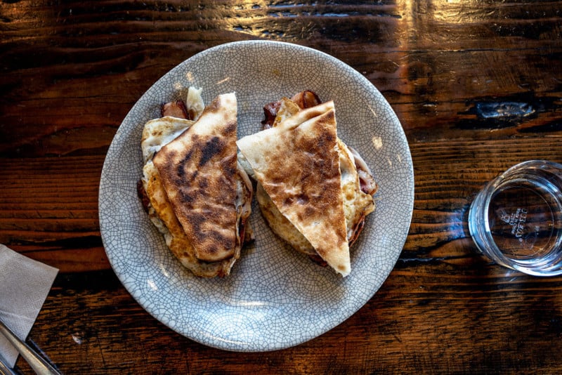 Bacon-and-Egg-Wrap-1536x1025-1-800x534.jpg