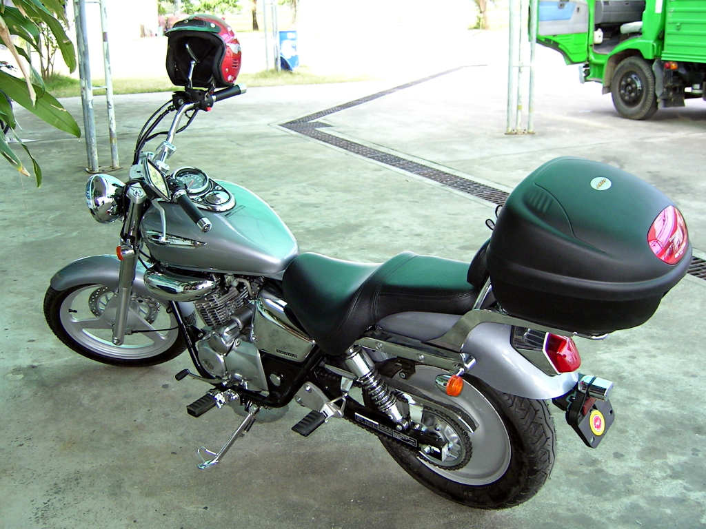 Honda_Phantom_TA200_2004.JPG